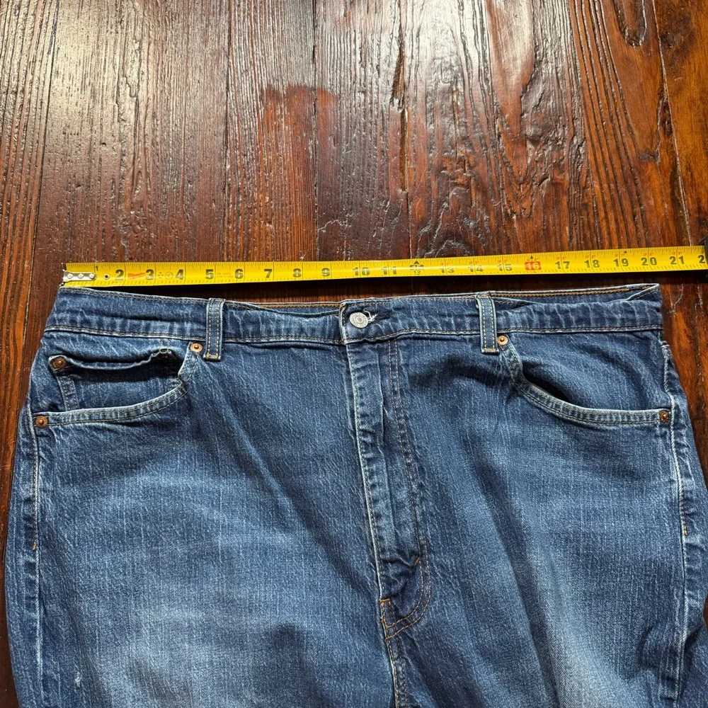 Levis 505 Jeans Mens 42x30 Blue Straight Leg Regular Fit Denim Faded Whiskers